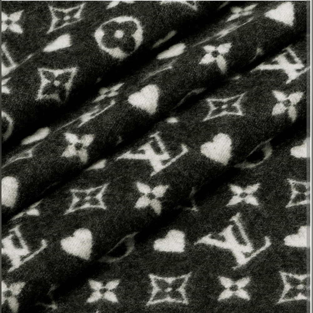 ✨ Brand Designer Inspired  luxury Statement Scarf ✨ - Picture 3 of 8